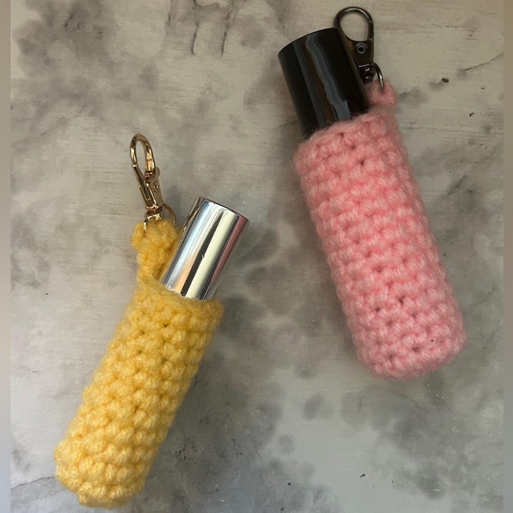 (2) You pick color Crochet lip balm Holder Keychain - Picture 2 of 6